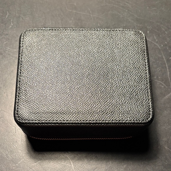 Coach Textured Black Leather Zip Jewelry Travel case/jewelry box - Picture 2 of 6